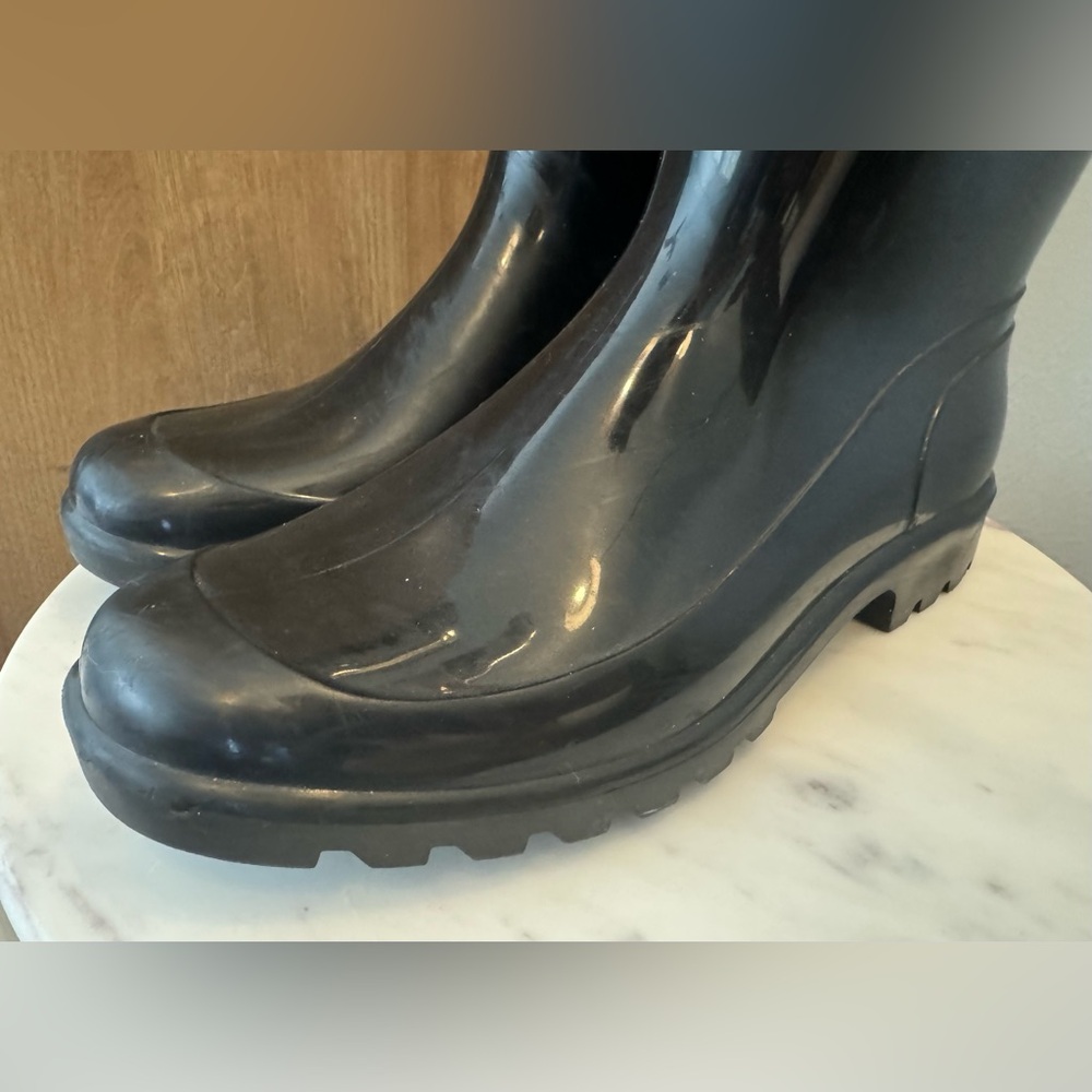 Burberry Women's Kenyon Nova Belt
Rainboots Size: 38 Made in Italy - Picture 10 of 13